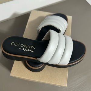Women's Coconut by Matisse Slides